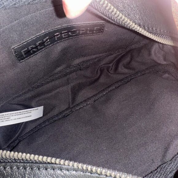 Free People Say Yes Leather Bag handbag metal buckle edgy grunge y2k style black - Picture 6 of 8